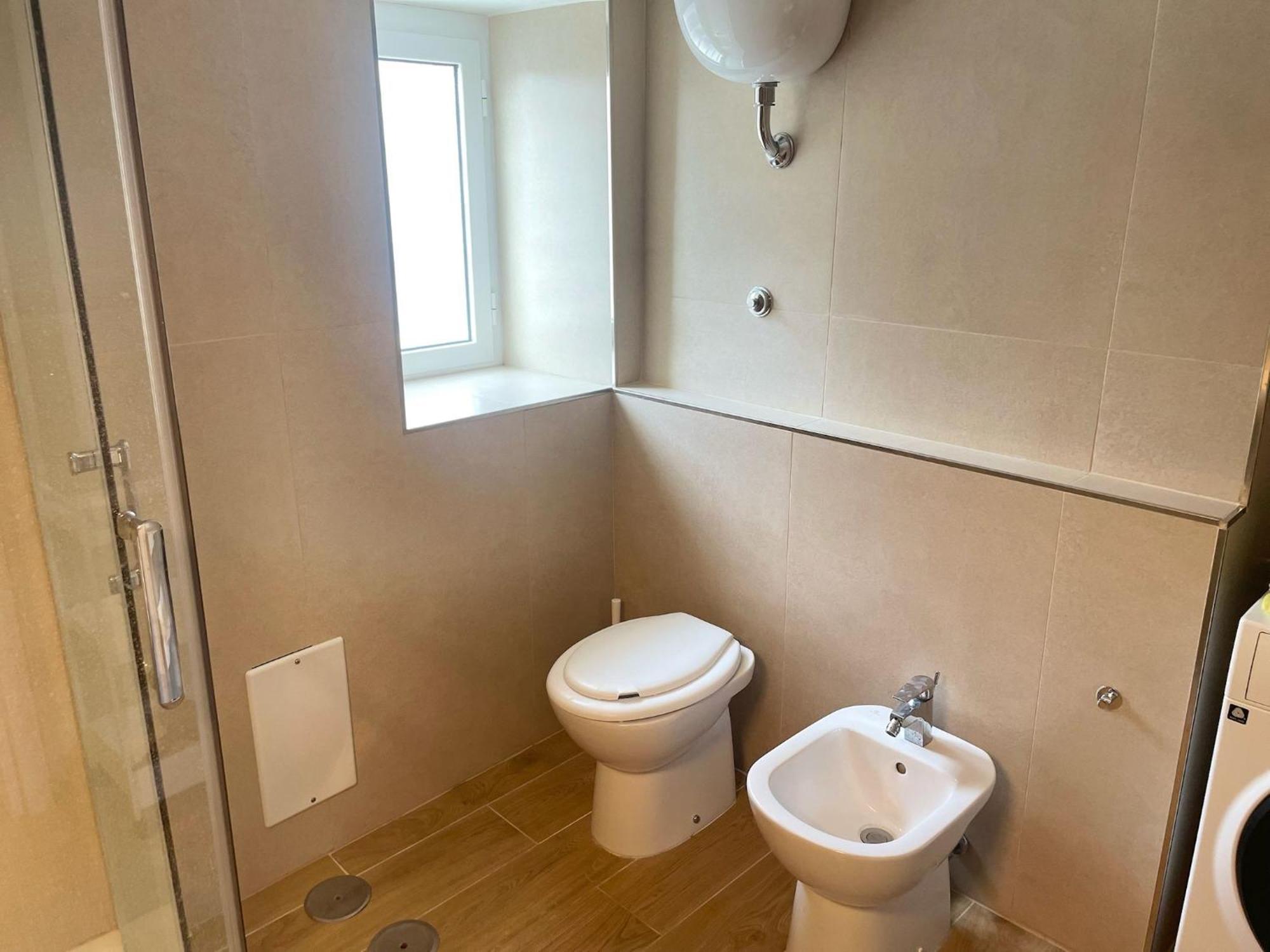 Sandy Street Apartment *